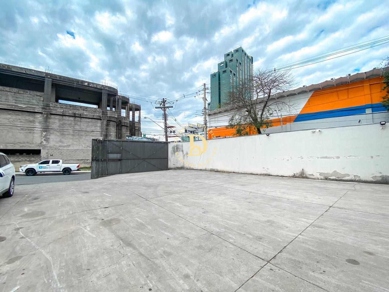 Ponto Comercial - Jardim Oswaldo Cruz - 480m²