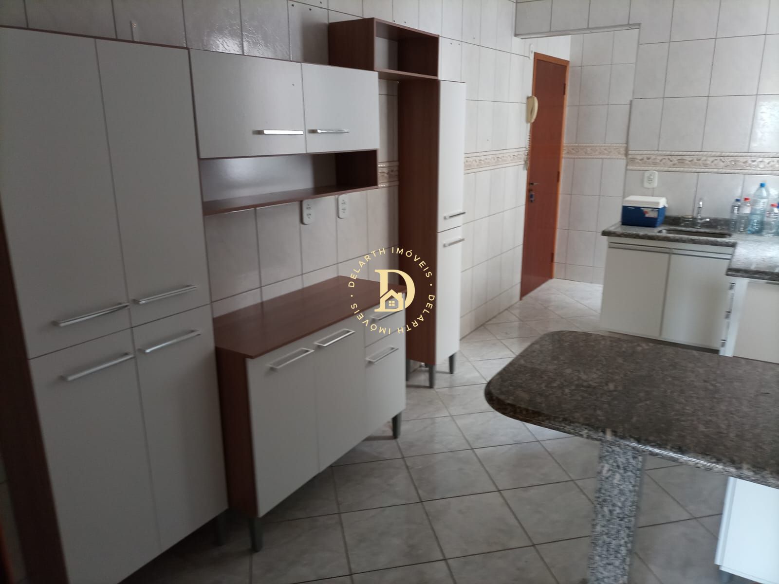 Apartamento à venda com 2 quartos, 70m² - Foto 5