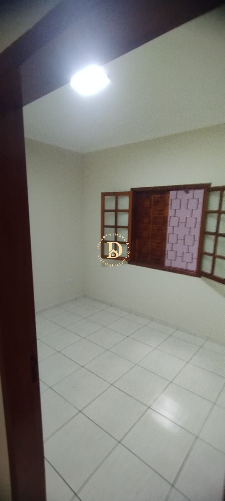Casa à venda com 2 quartos, 70m² - Foto 14