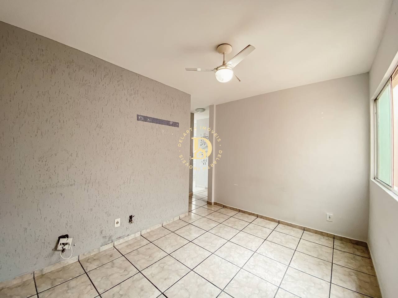 Apartamento à venda com 2 quartos, 46m² - Foto 2