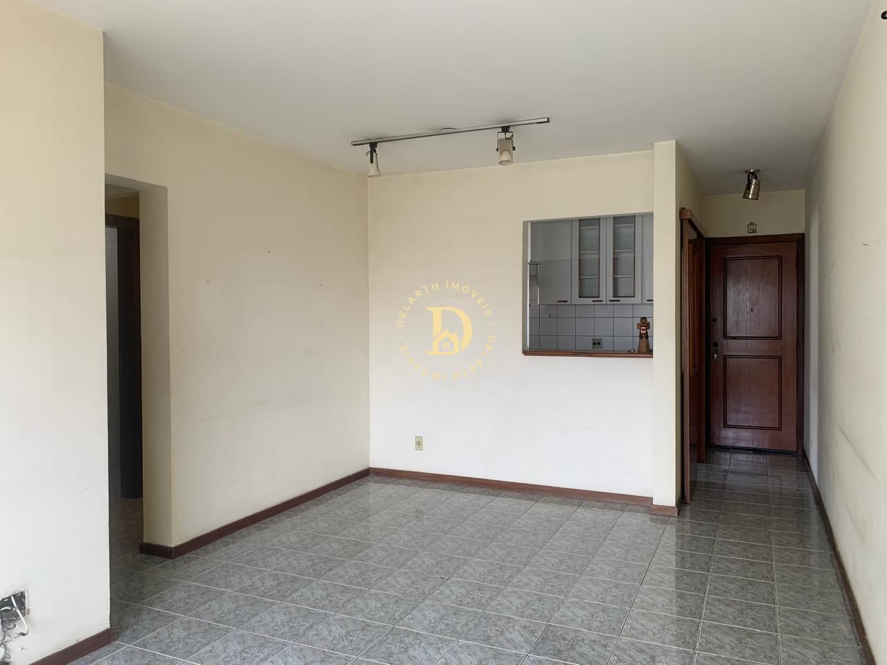 Apartamento à venda com 3 quartos, 93m² - Foto 2