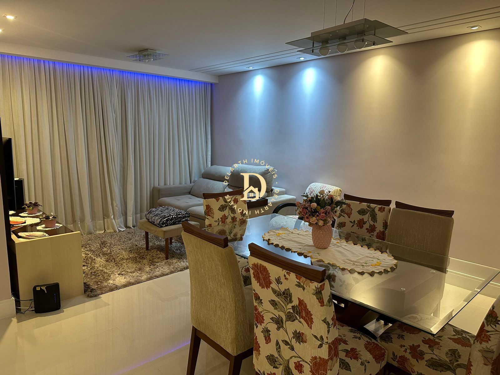 Apartamento à venda com 3 quartos, 110m² - Foto 2