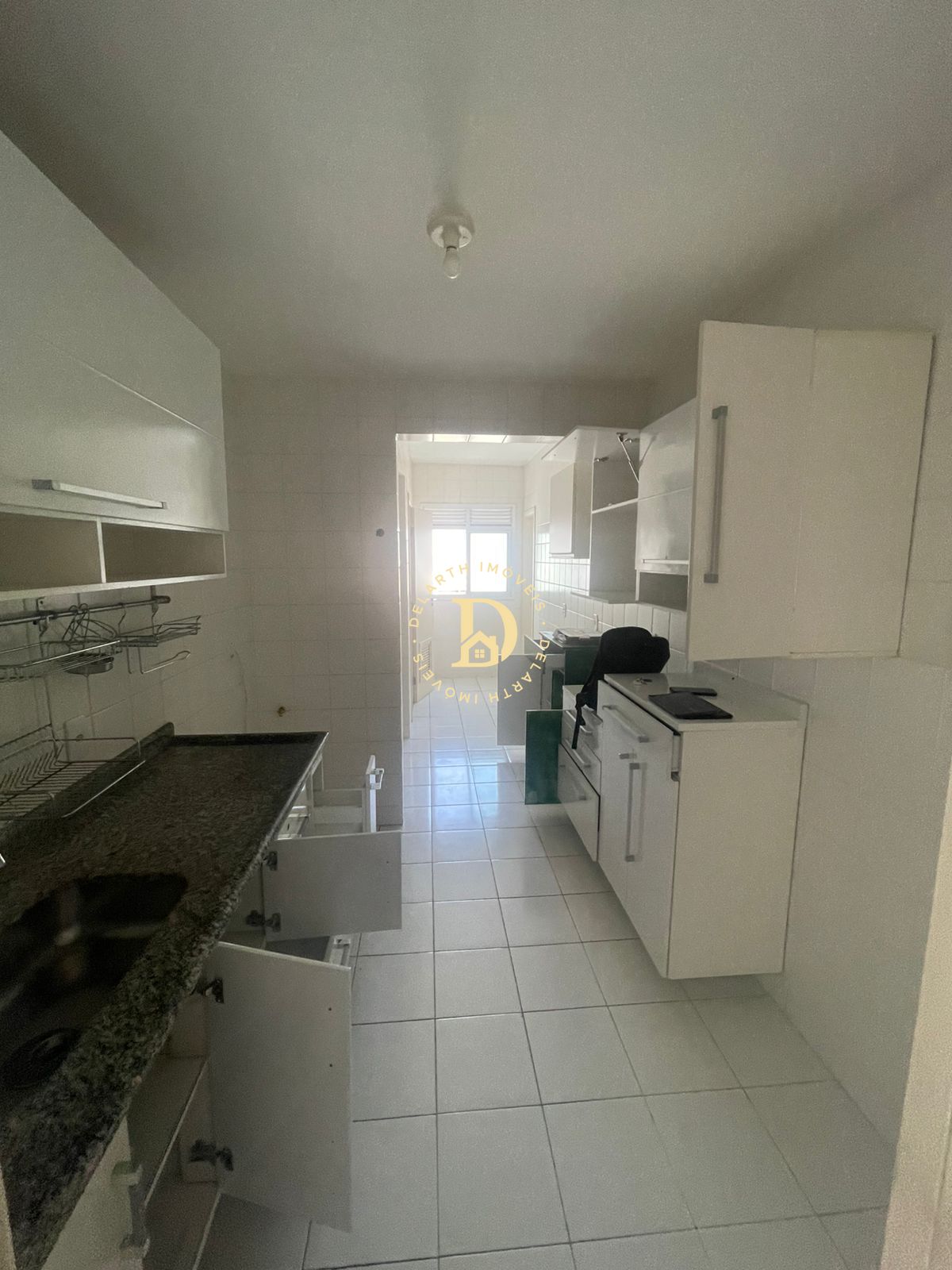 Apartamento à venda com 3 quartos, 90m² - Foto 4
