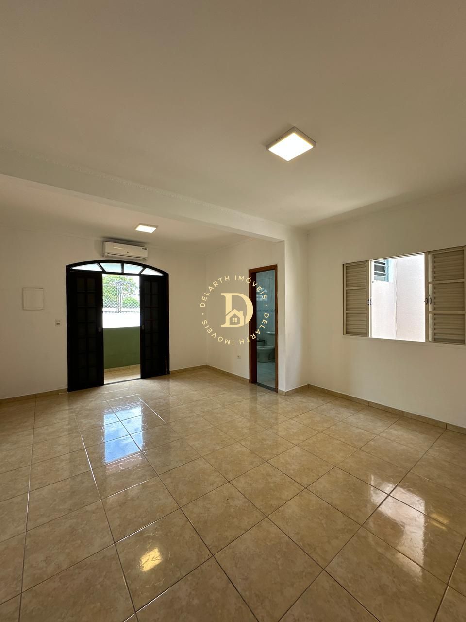 Sobrado à venda com 4 quartos, 241m² - Foto 4
