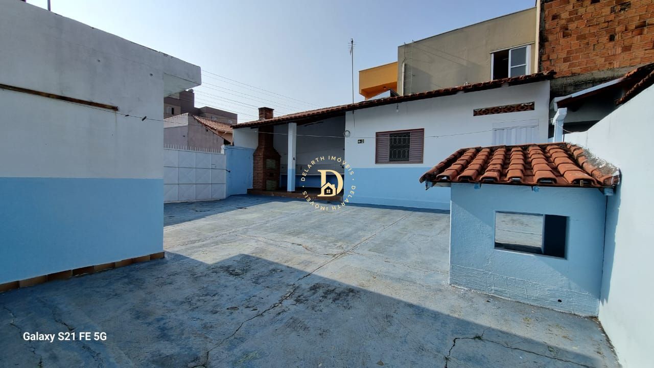 Casa à venda e aluguel com 3 quartos, 150m² - Foto 15