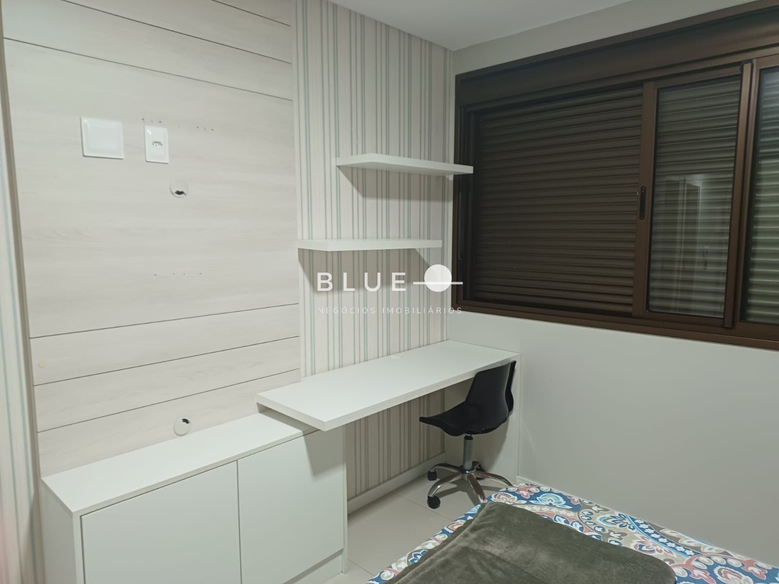 Apartamento à venda com 2 quartos, 65m² - Foto 13