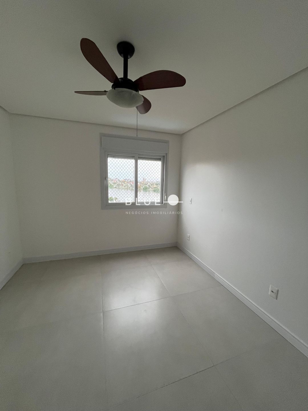 Apartamento à venda com 3 quartos, 94m² - Foto 14