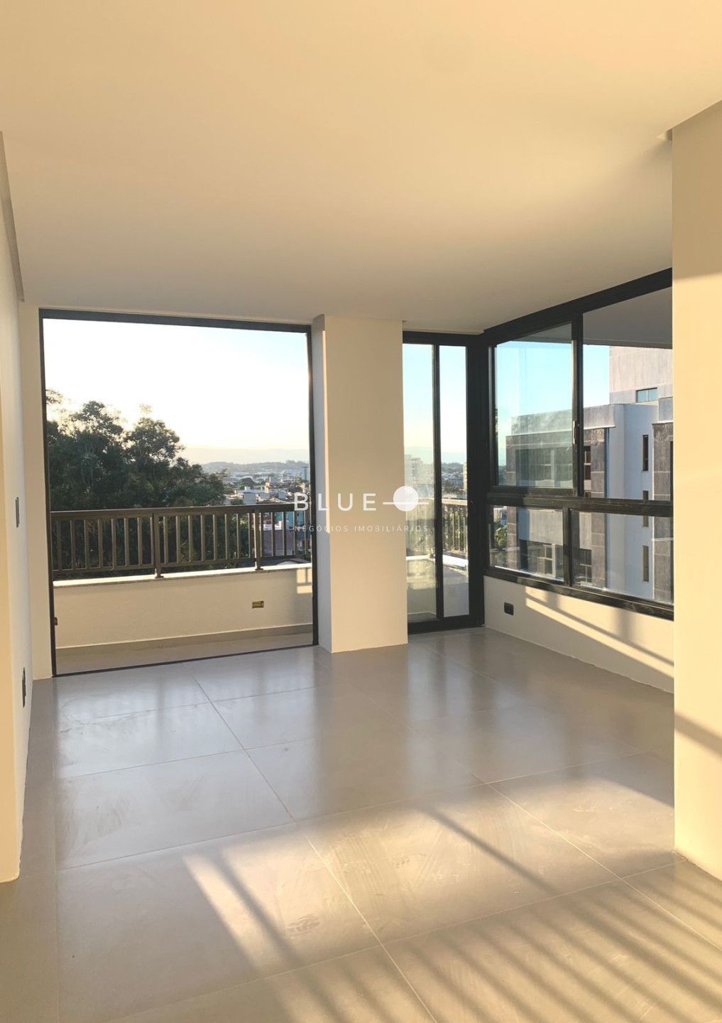 Apartamento à venda com 2 quartos, 64m² - Foto 42