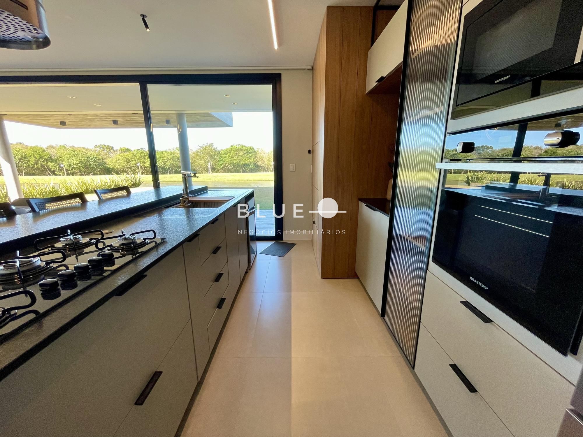 Casa de Condomínio à venda com 4 quartos, 368m² - Foto 12