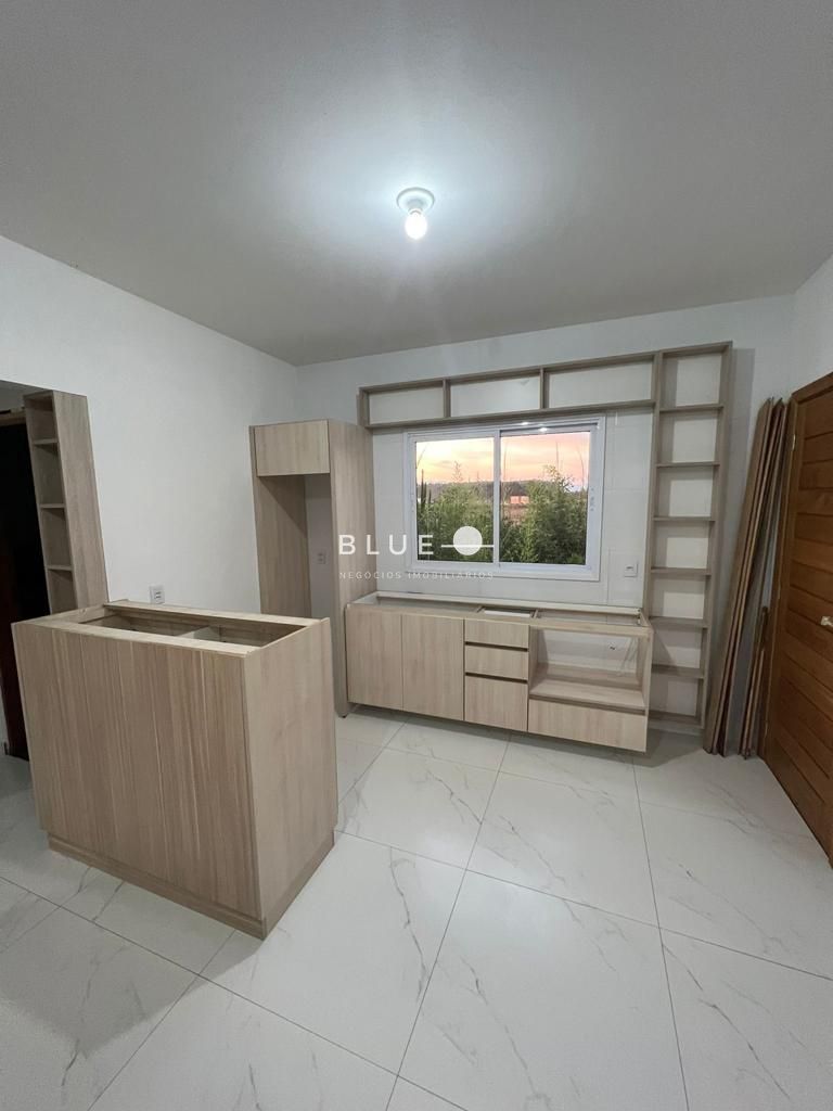 Casa à venda com 2 quartos, 72m² - Foto 4