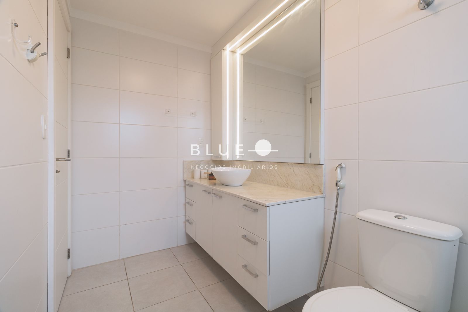 Apartamento à venda com 3 quartos, 179m² - Foto 17