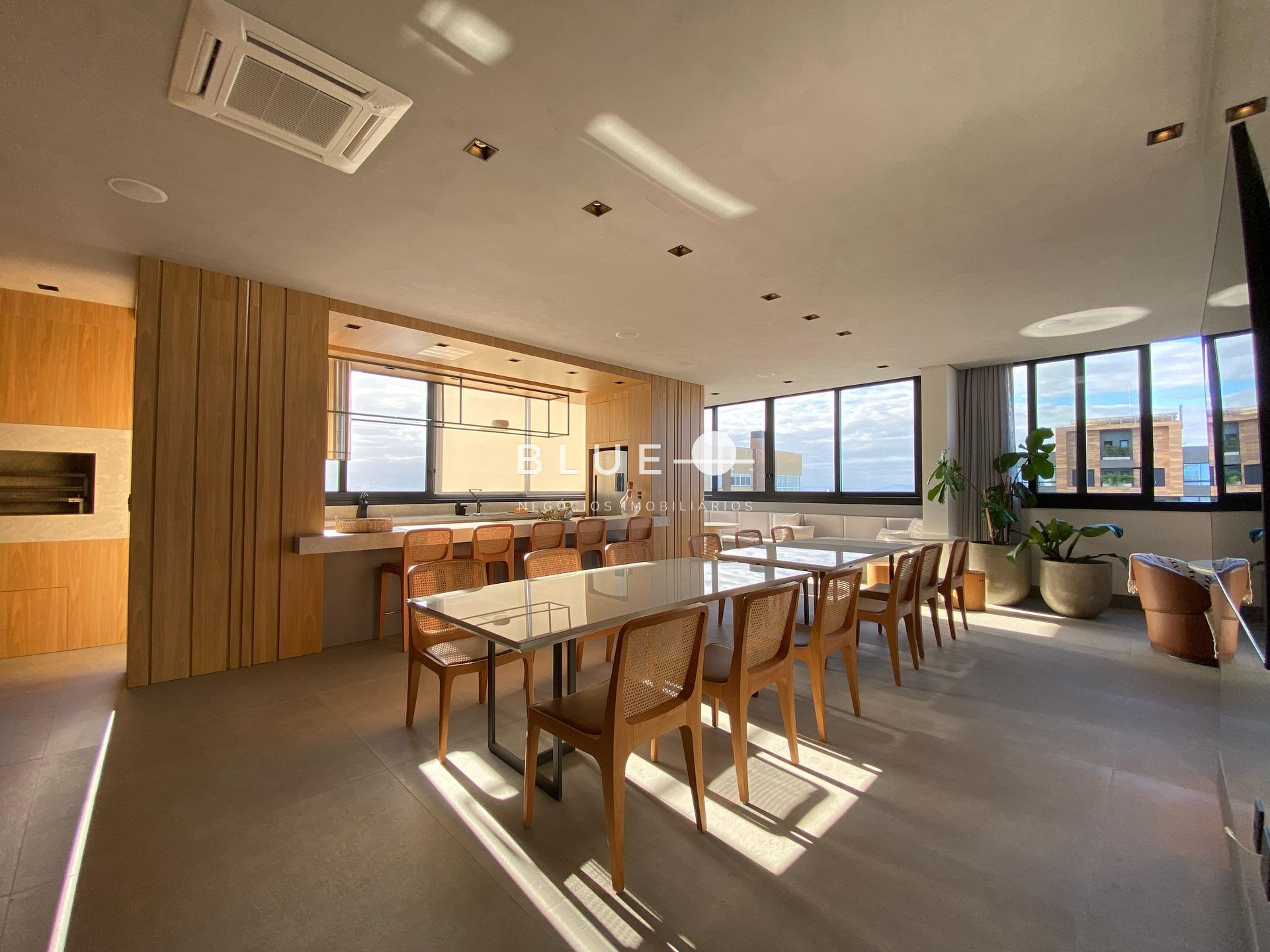Apartamento à venda com 3 quartos, 142m² - Foto 30