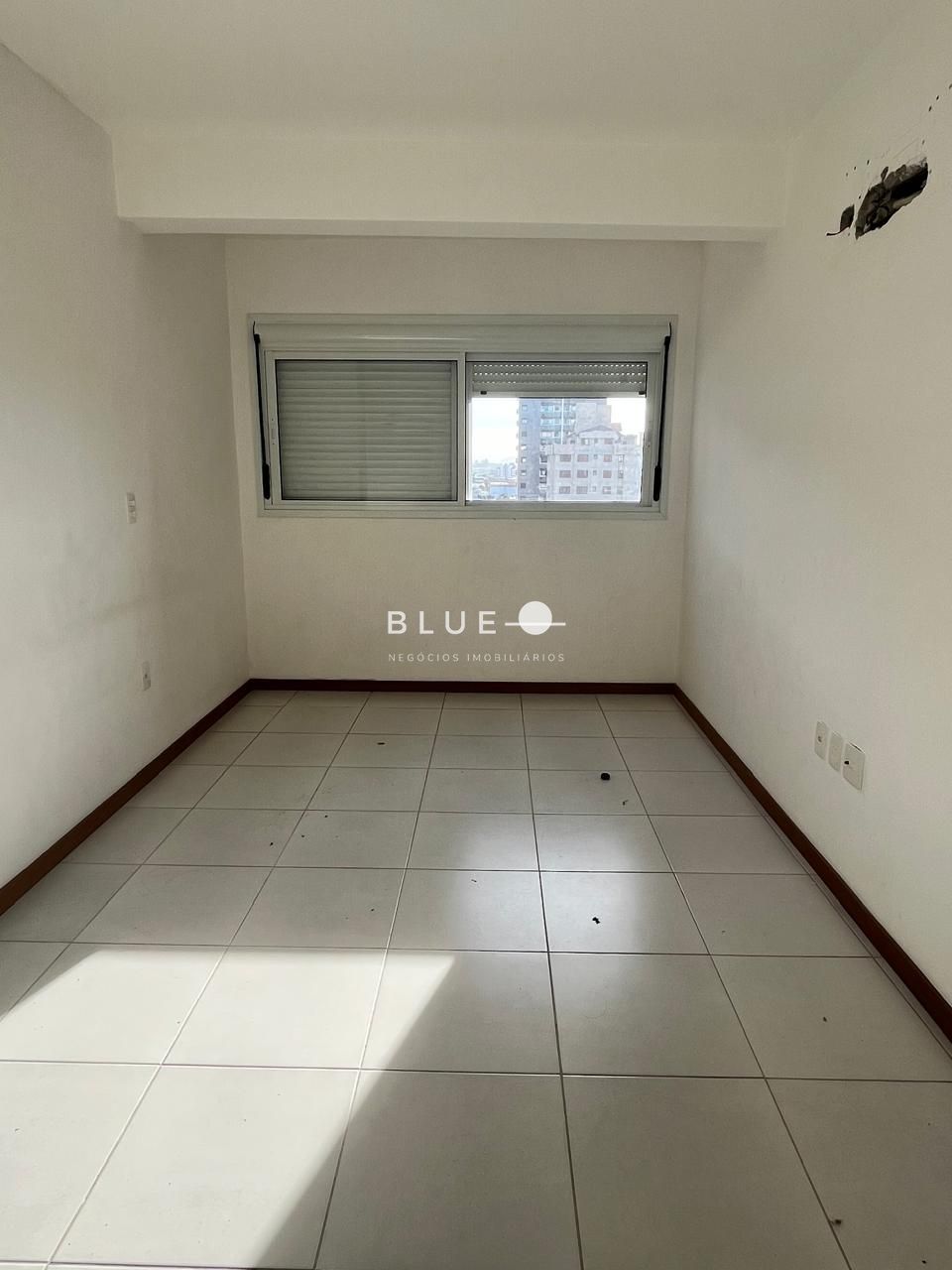 Apartamento à venda com 2 quartos, 72m² - Foto 11