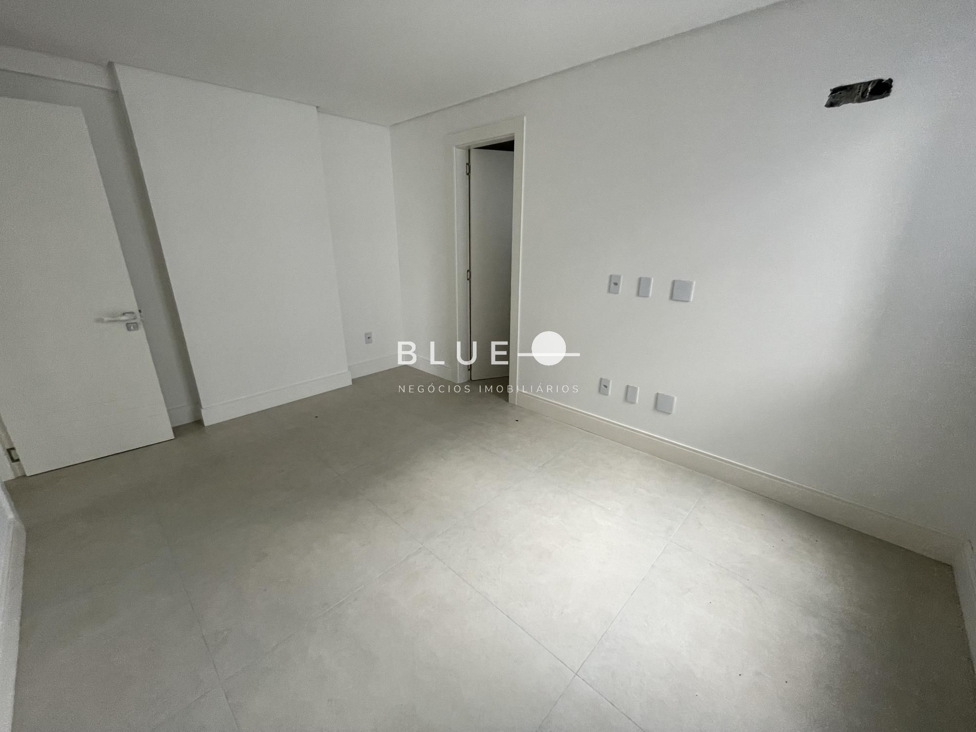 Apartamento à venda com 4 quartos, 214m² - Foto 15