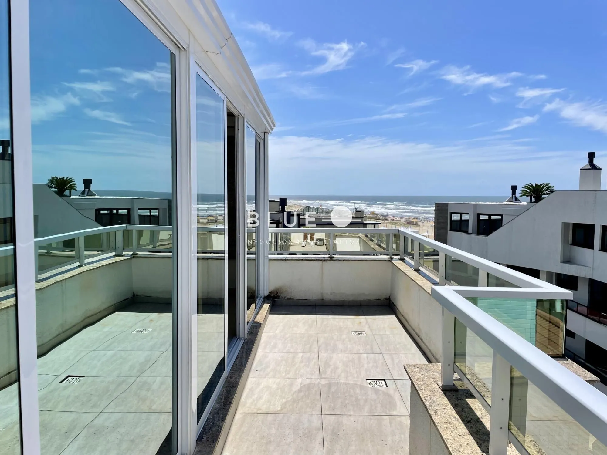 Apartamento com 01 dormitório na Praia Grand em Torres RS