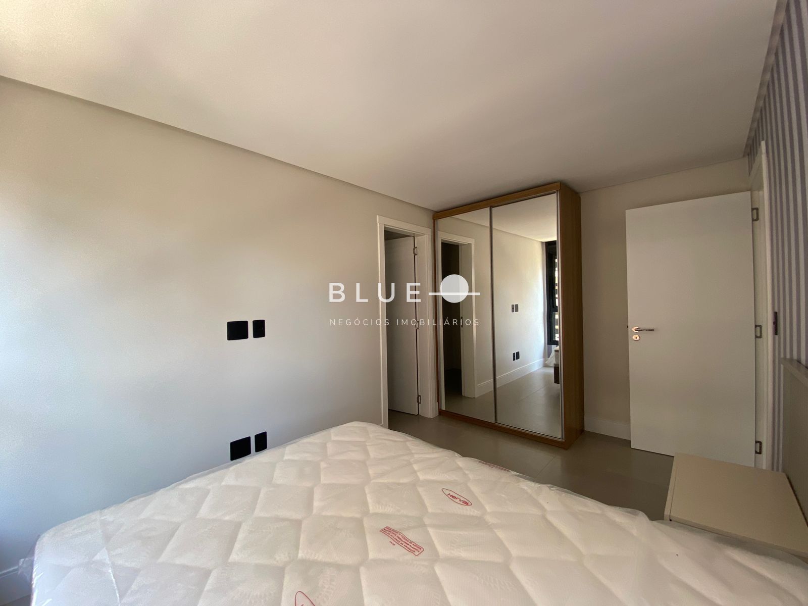 Apartamento à venda com 2 quartos, 62m² - Foto 224