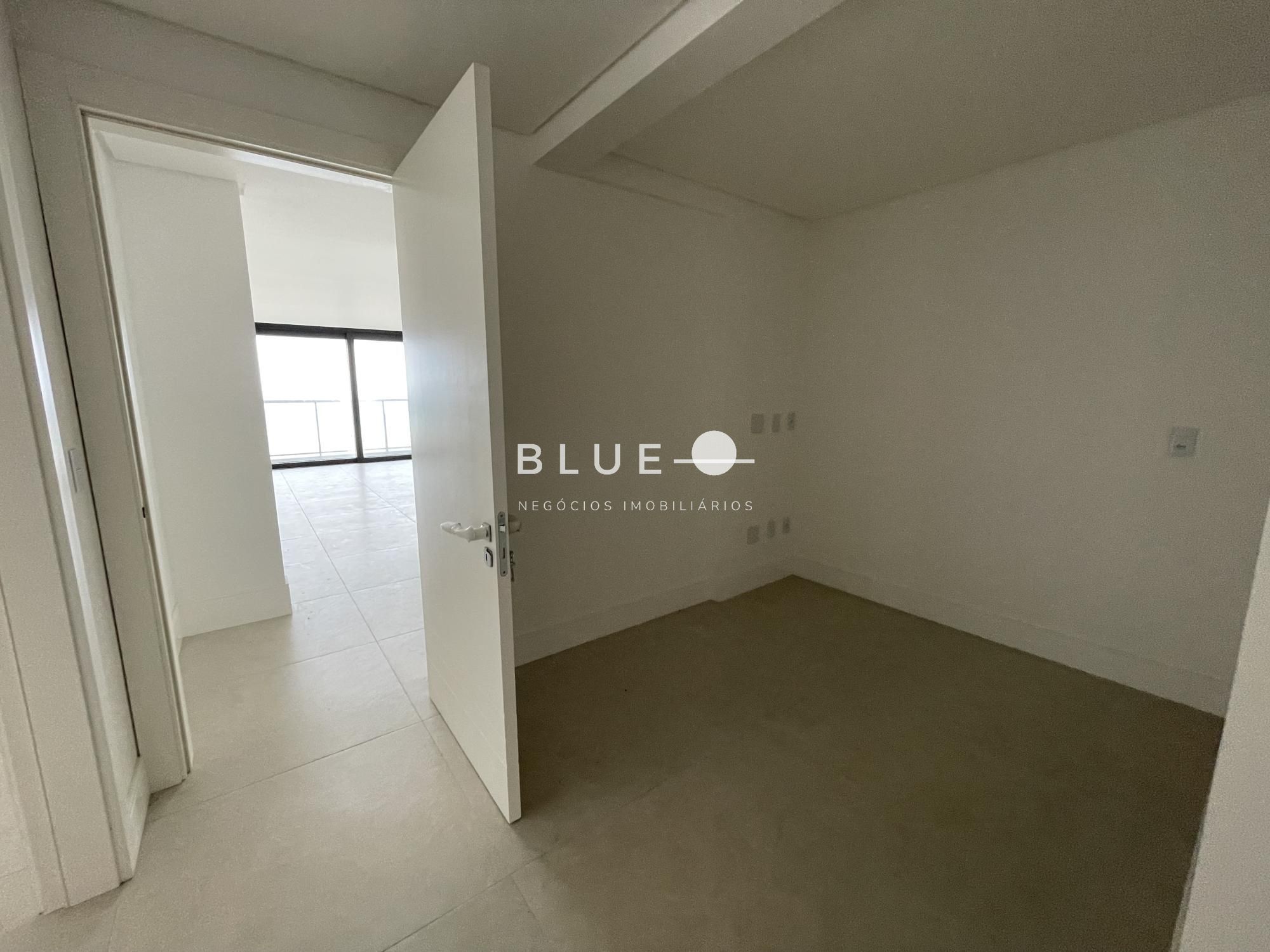 Apartamento à venda com 4 quartos, 214m² - Foto 13
