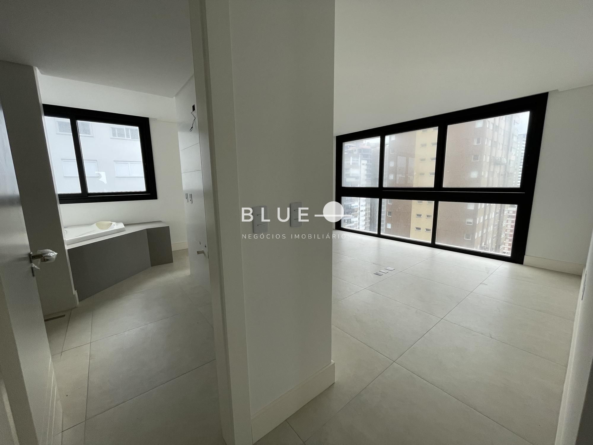 Apartamento à venda com 4 quartos, 214m² - Foto 18