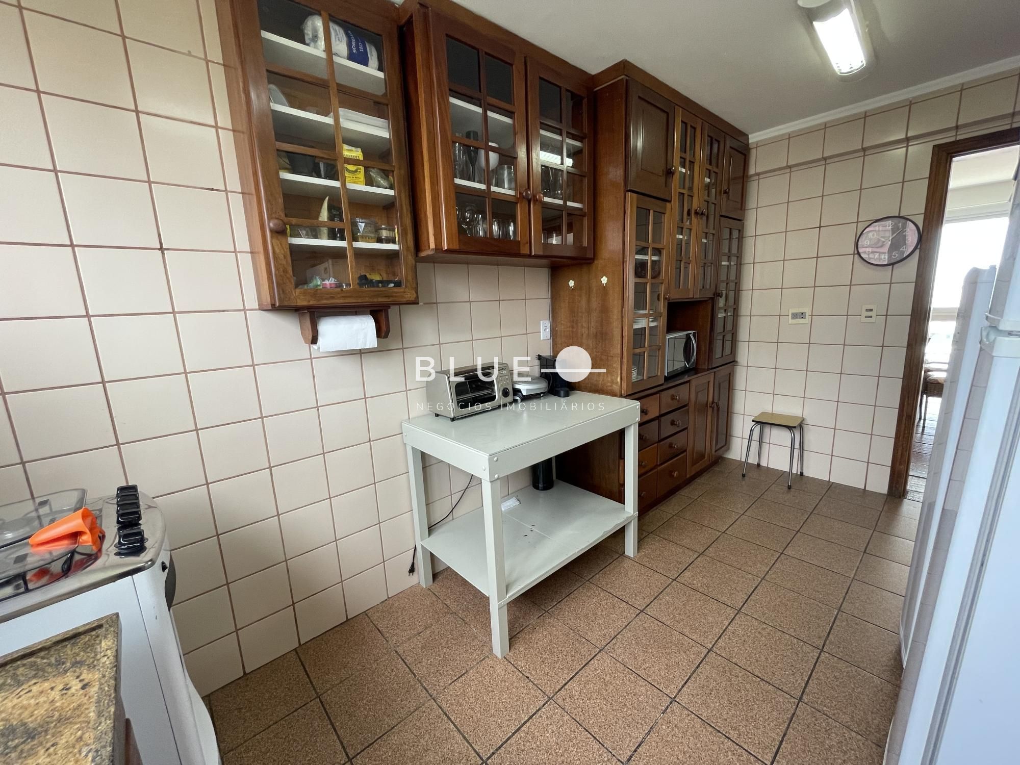 Apartamento à venda com 3 quartos, 150m² - Foto 11