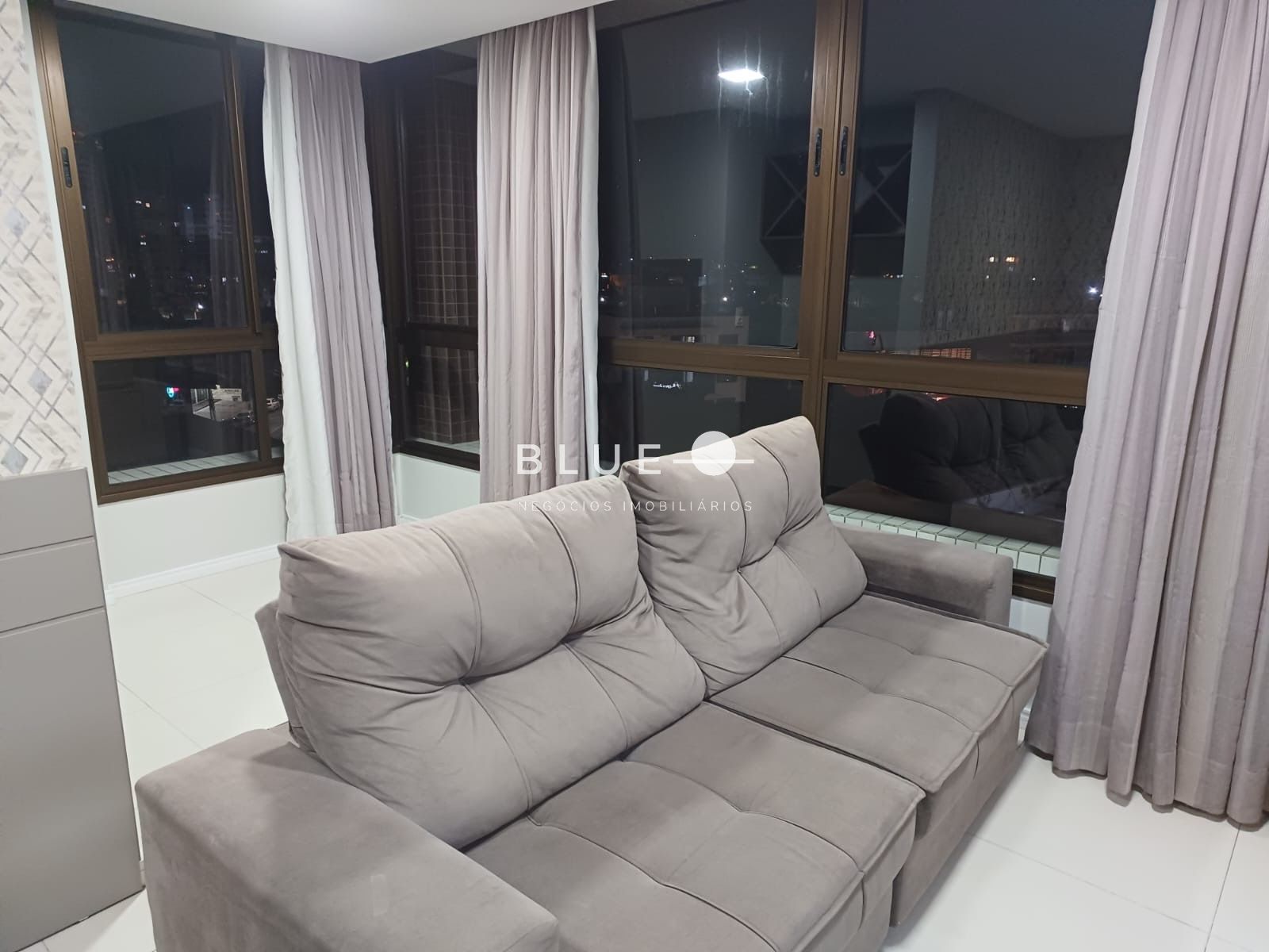 Apartamento à venda com 2 quartos, 65m² - Foto 14