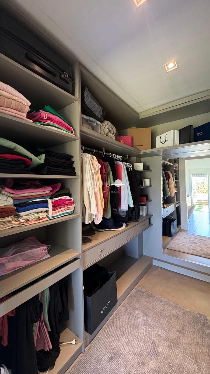 Casa de Condomínio à venda com 3 quartos, 226m² - Foto 19