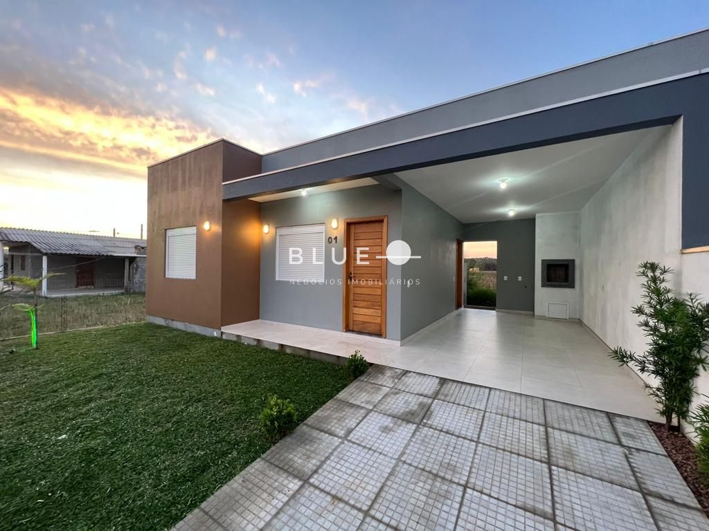 Casa à venda com 2 quartos, 72m² - Foto 1