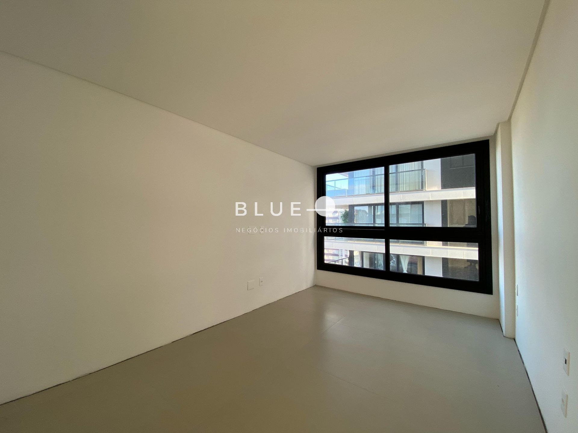 Apartamento à venda com 3 quartos, 142m² - Foto 28