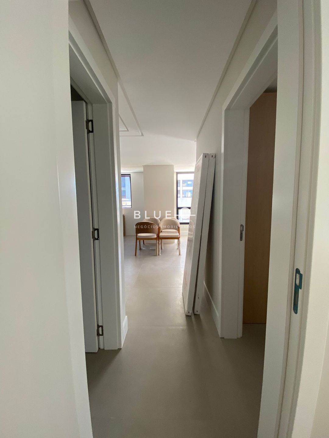 Apartamento à venda com 2 quartos, 64m² - Foto 142