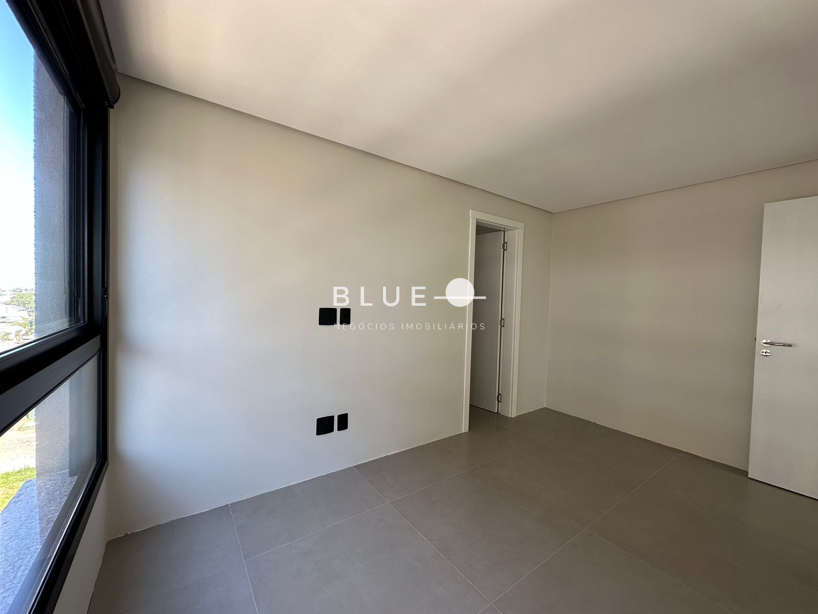 Apartamento à venda com 2 quartos, 64m² - Foto 71