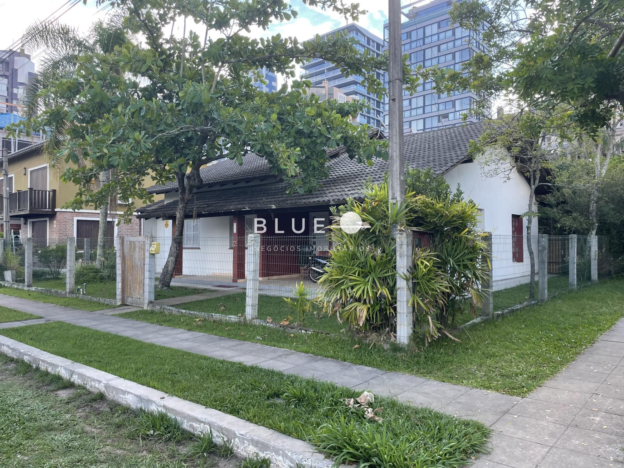 Casa à venda  no Praia Grande - Torres, RS. Imóveis