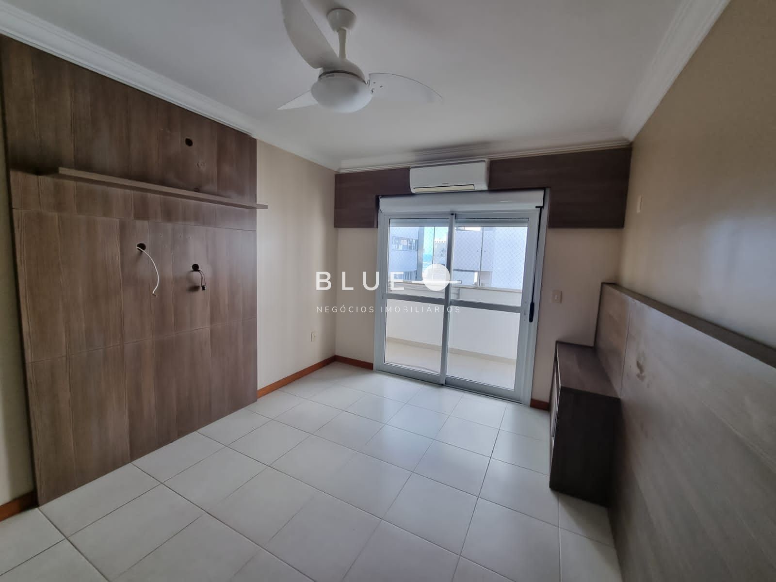 Apartamento à venda com 3 quartos, 143m² - Foto 11