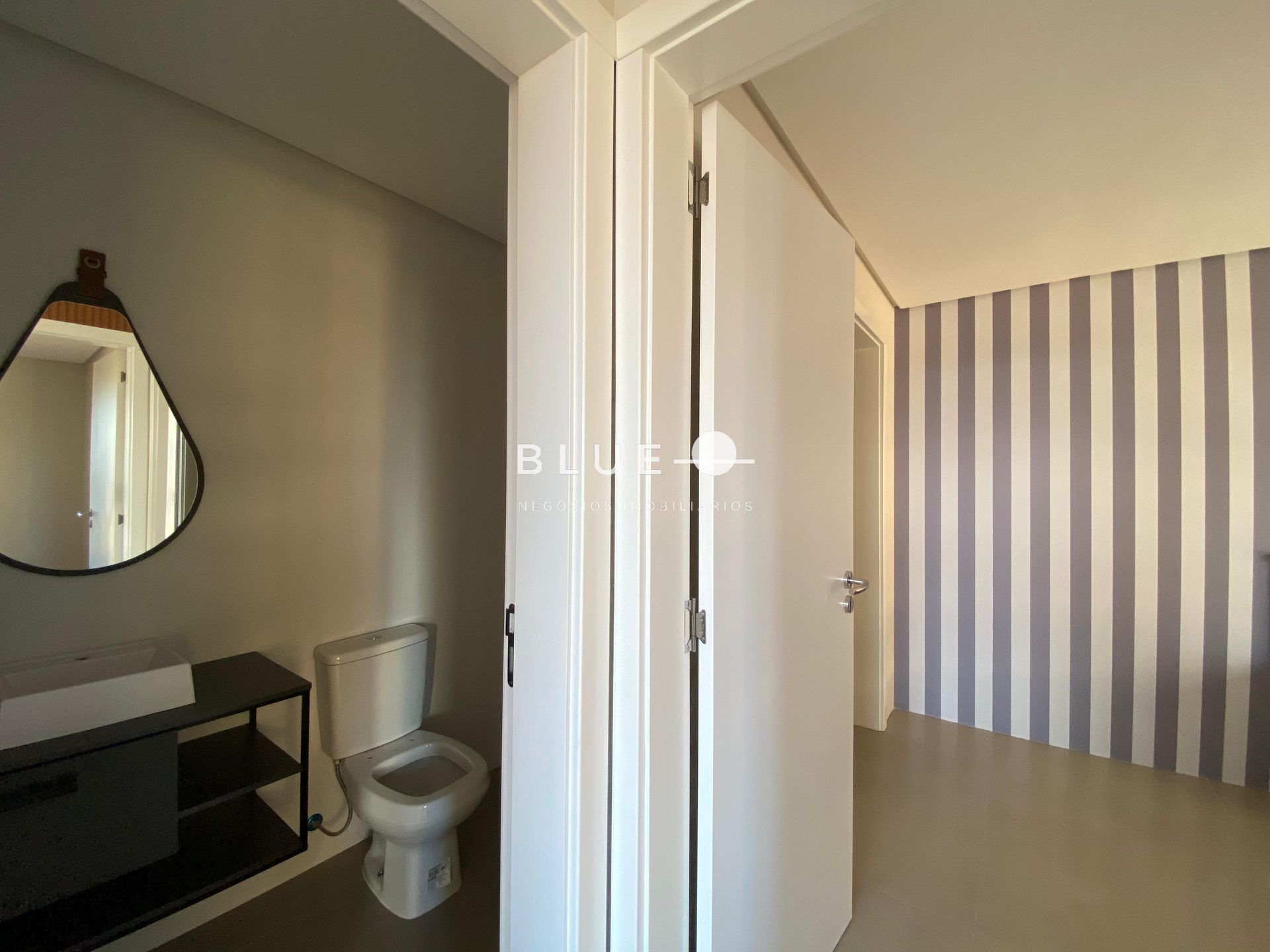 Apartamento à venda com 2 quartos, 60m² - Foto 267