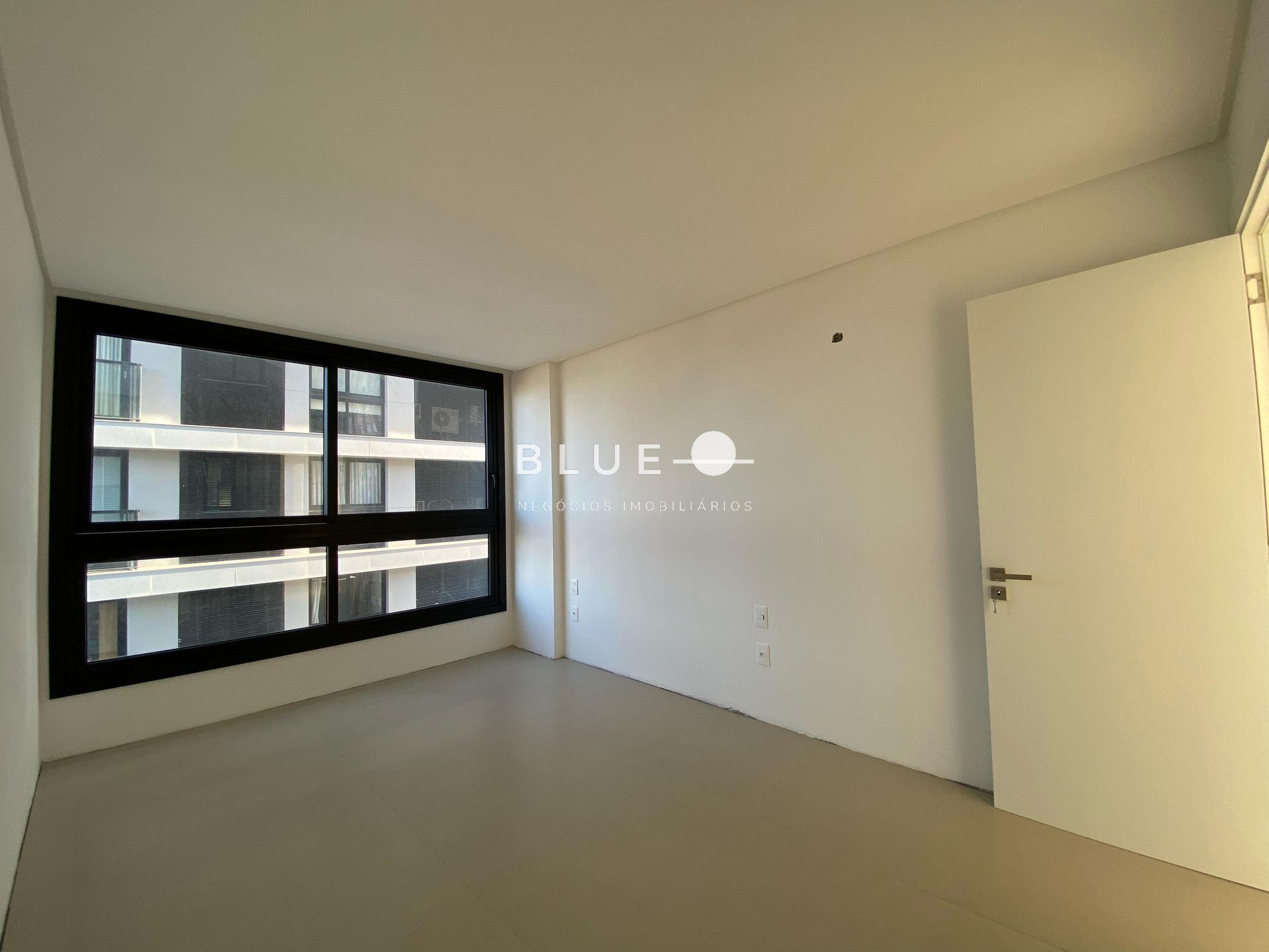 Apartamento à venda com 3 quartos, 142m² - Foto 25