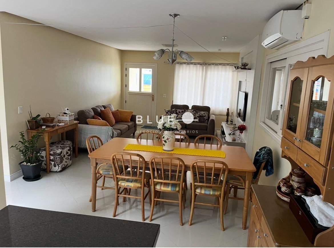 Casa com 3 Dormitórios à venda, 200 m² por R$ 1.700.000,00 Casa com 3 Dormitórios à venda, 200 m² por R$ 1.700.000,00