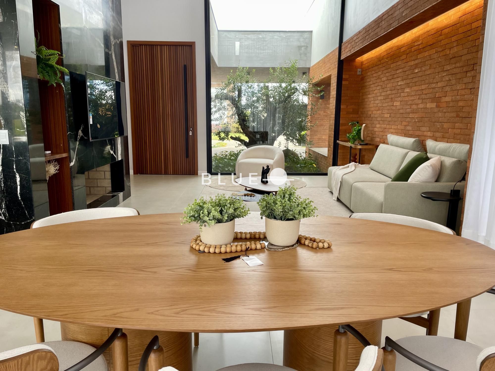 Casa em condomínio à venda  no Engenho Velho - Torres, RS. Imóveis