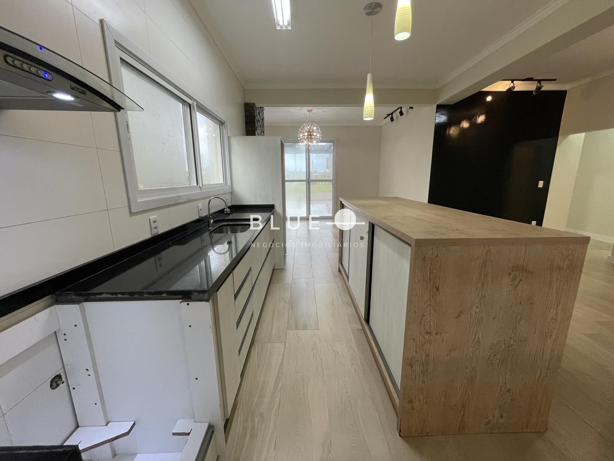Casa de Condomínio à venda com 5 quartos, 205m² - Foto 12