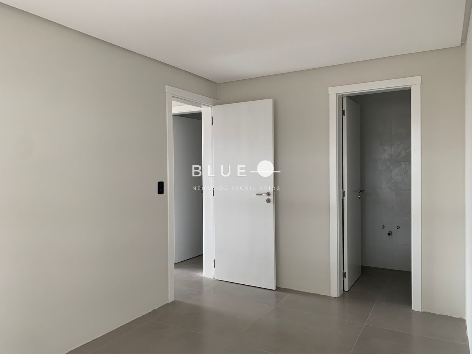 Apartamento à venda com 2 quartos, 64m² - Foto 74