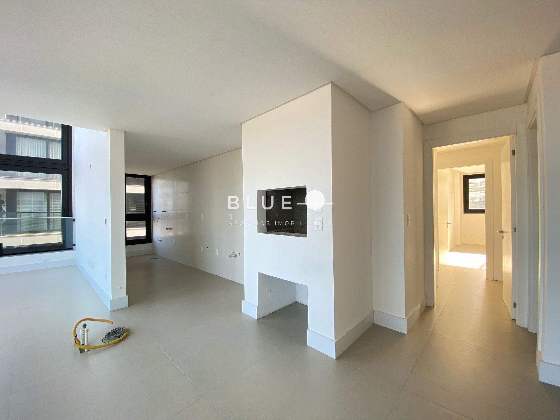 Apartamento à venda com 3 quartos, 142m² - Foto 12