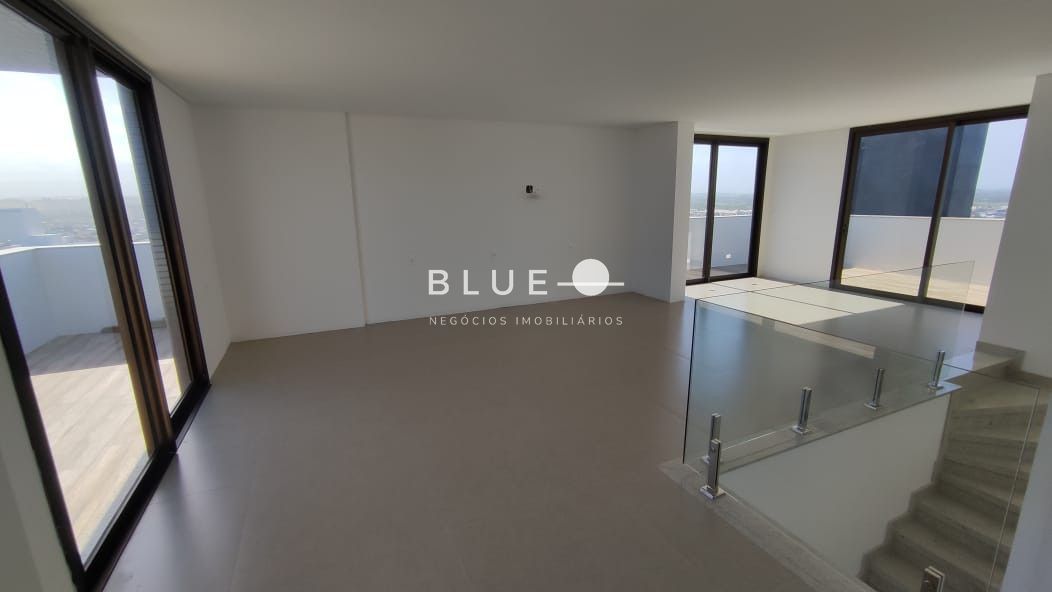 Apartamento à venda com 2 quartos, 77m² - Foto 21