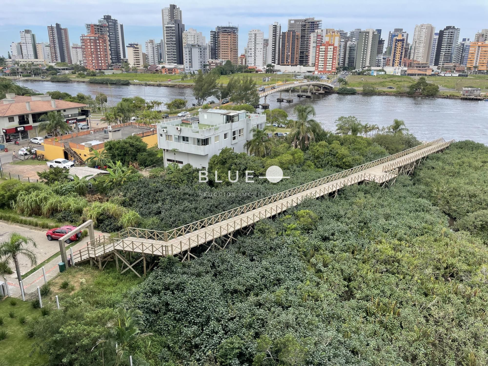 Apartamento à venda com 2 quartos, 76m² - Foto 18