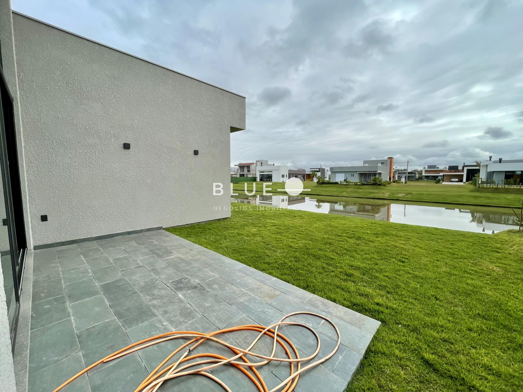 Casa de Condomínio à venda com 4 quartos, 201m² - Foto 18