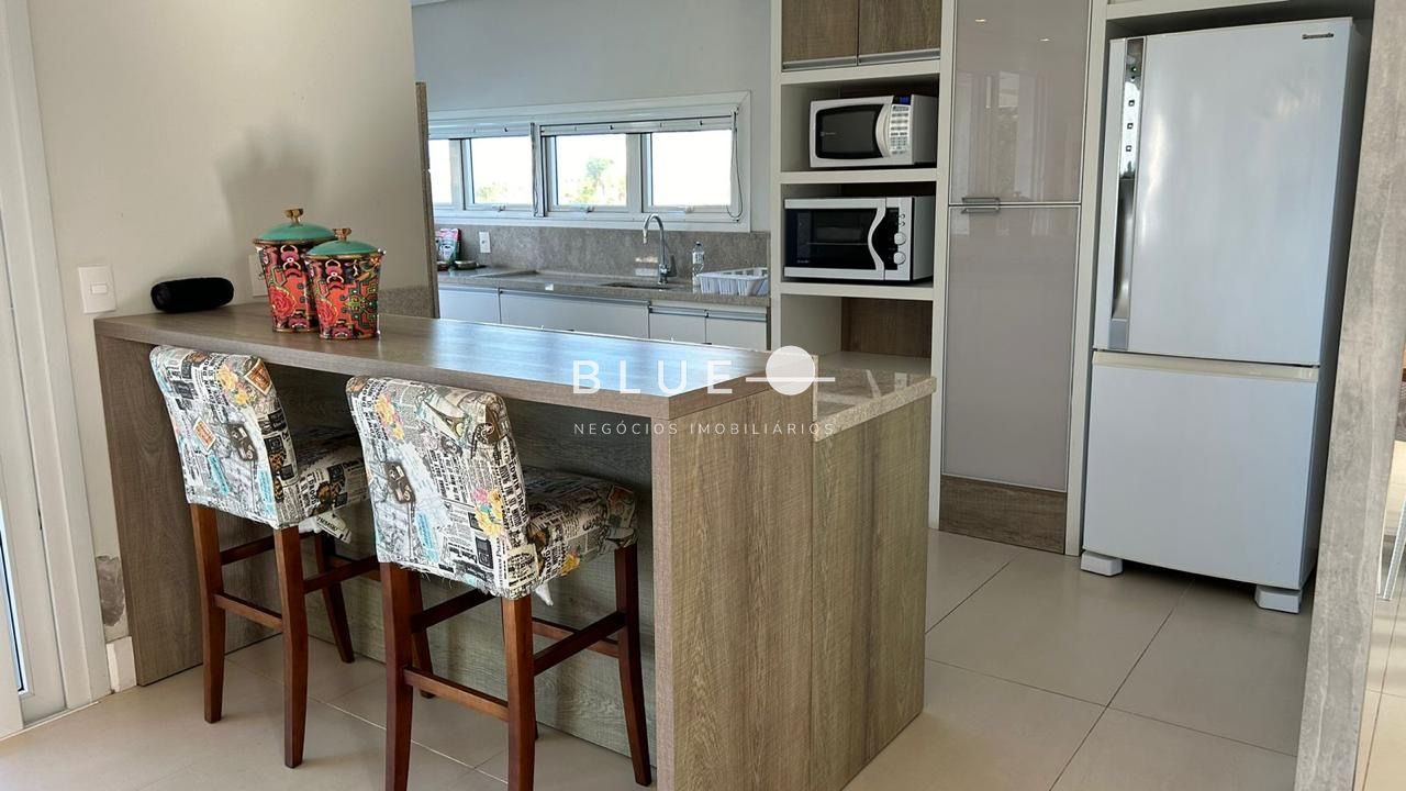 Casa de Condomínio à venda com 4 quartos, 320m² - Foto 13