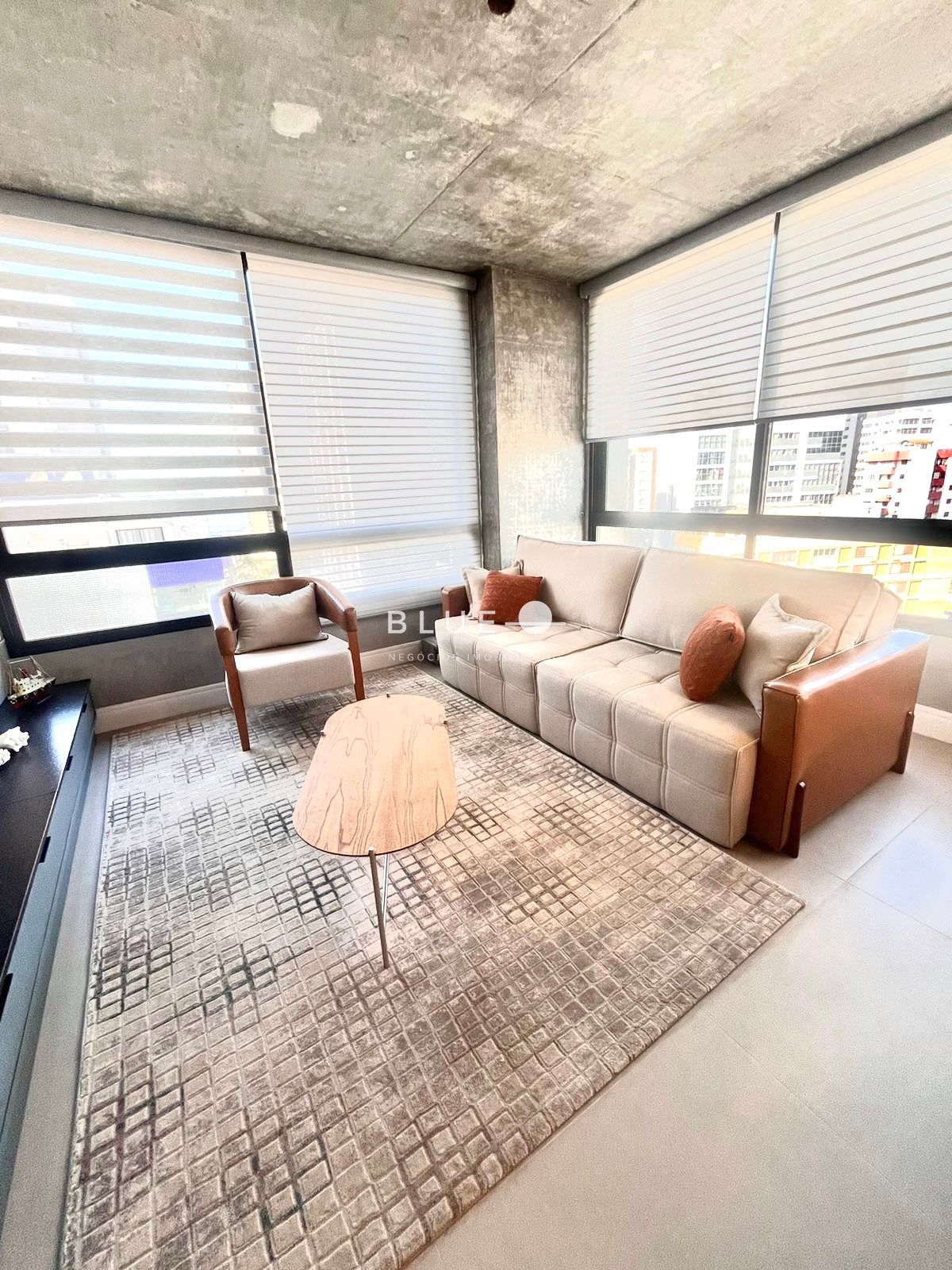 Apartamento à venda com 3 quartos, 103m² - Foto 2