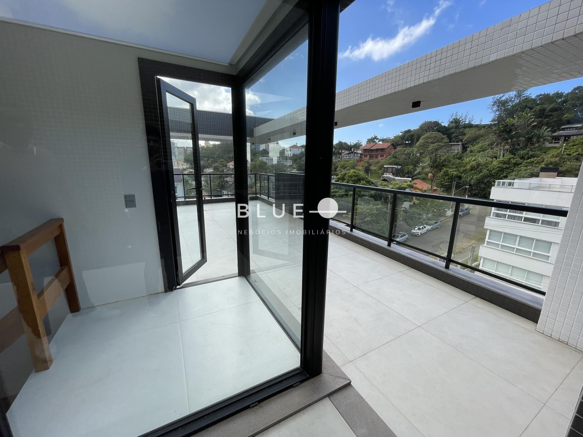 Apartamento à venda com 3 quartos, 247m² - Foto 46