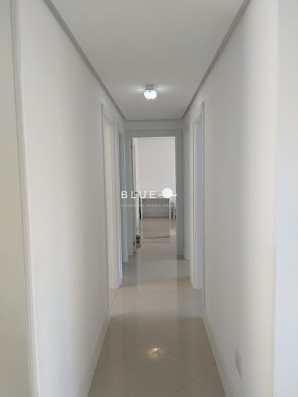 Apartamento à venda com 4 quartos, 113m² - Foto 18