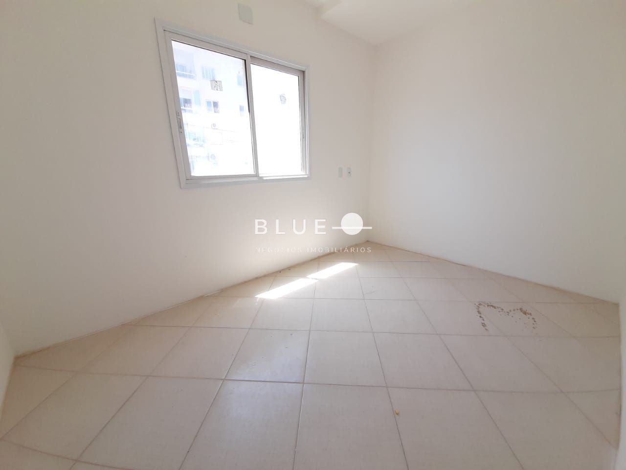 Apartamento à venda com 3 quartos, 87m² - Foto 7