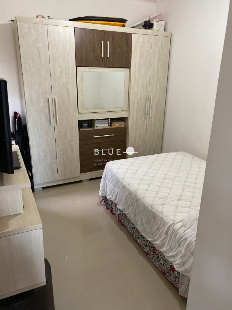 Casa à venda com 2 quartos, 65m² - Foto 17