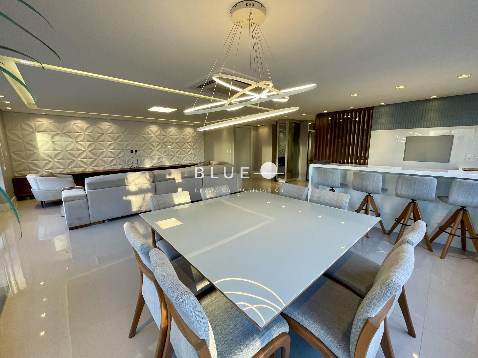 Apartamento com 4 Dormitórios à venda, 216 m² por R$ 2.800.000,00 Apartamento com 4 Dormitórios à venda, 216 m² por R$ 2.800.000,00