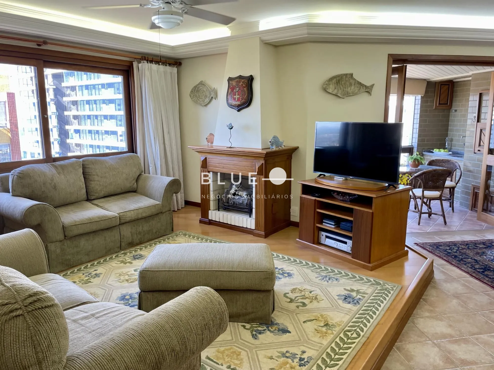 Apartamento mobiliado com 03 dormitórios na Praia Grande em Torres RS