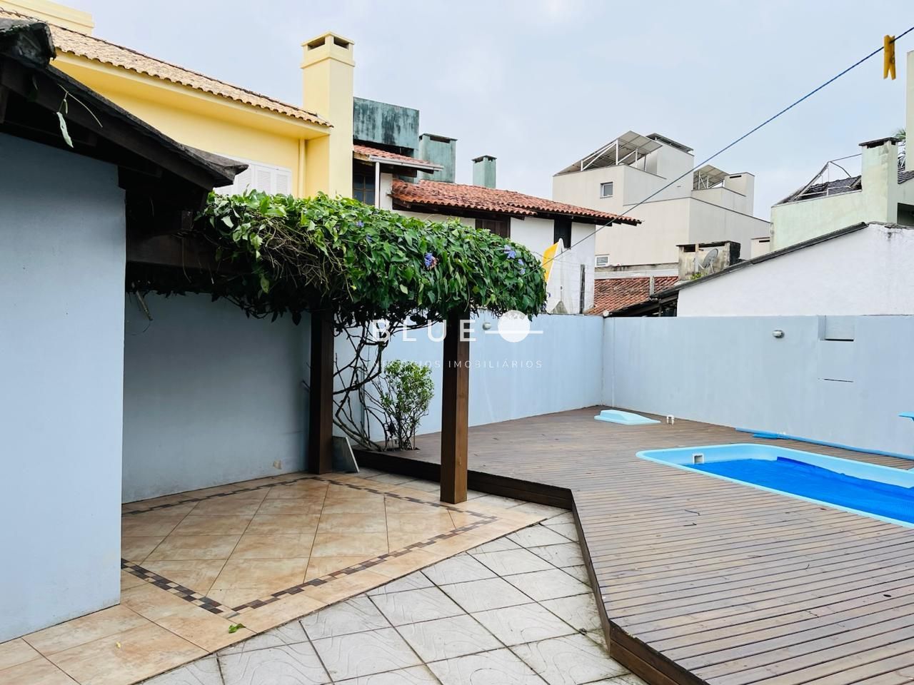 Casa com 3 Dormitórios à venda, 200 m² por R$ 1.700.000,00 Casa com 3 Dormitórios à venda, 200 m² por R$ 1.700.000,00